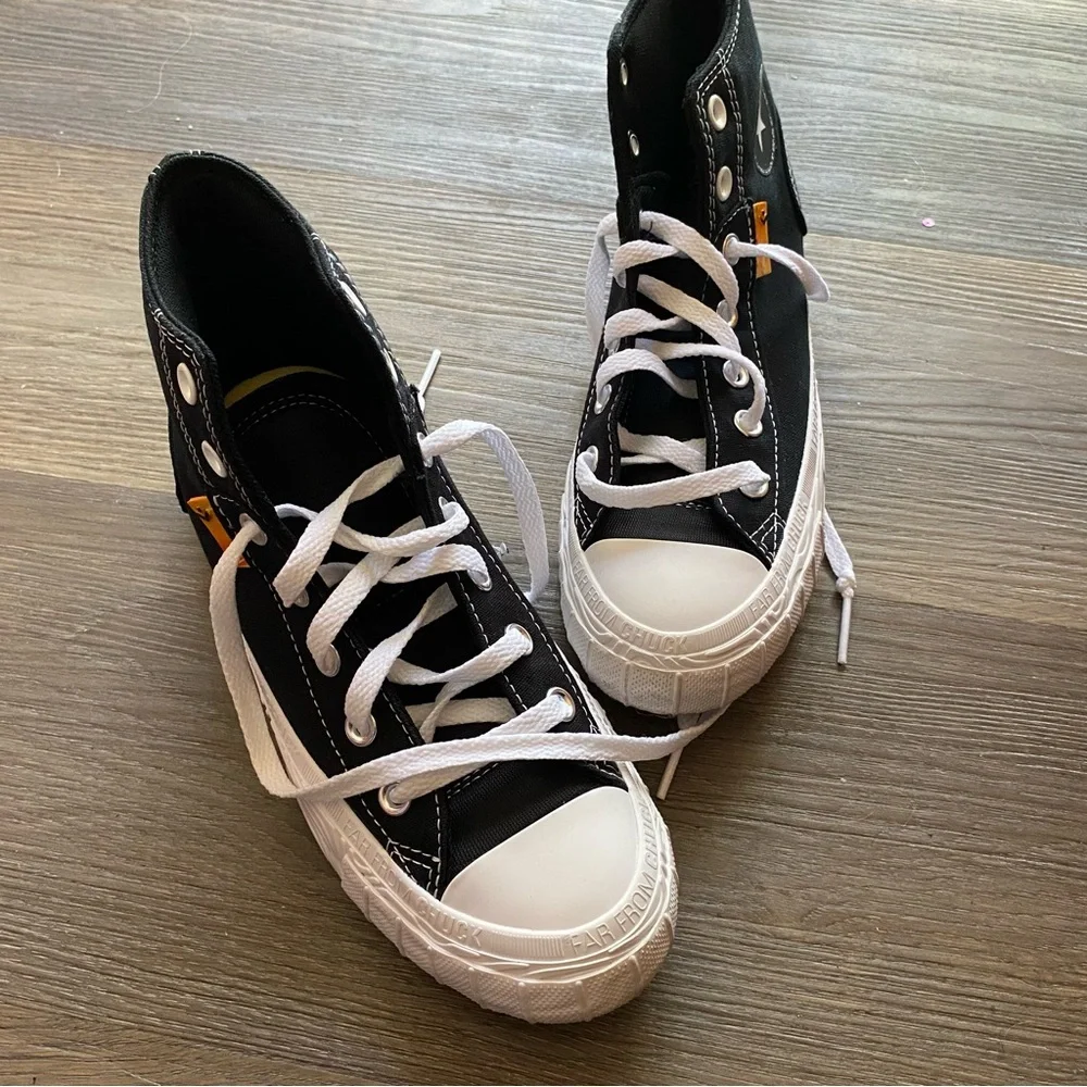 Converse Kids Black and White High-Tops
